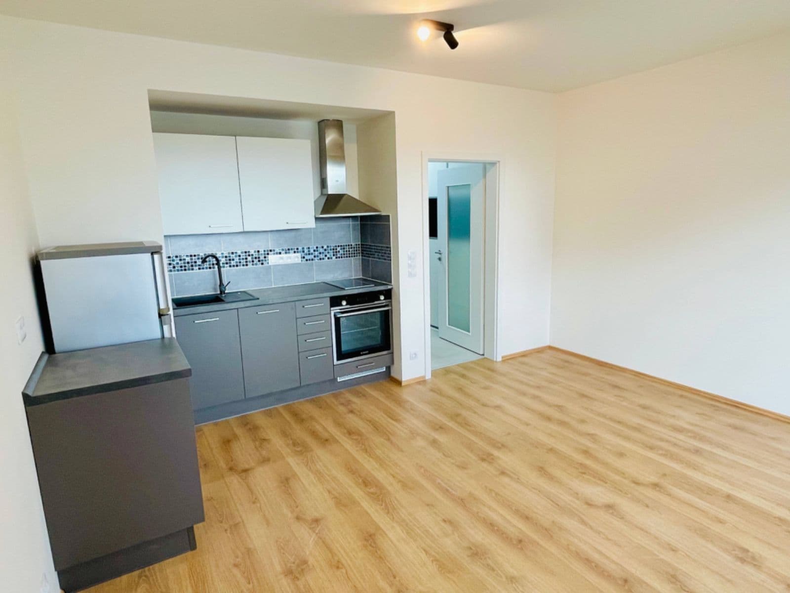 Pronájem bytu 1+kk 37 m², Kladno, Středočeský kraj Pronájem bytu 1+kk 37 m², Kladno, Středočeský kraj