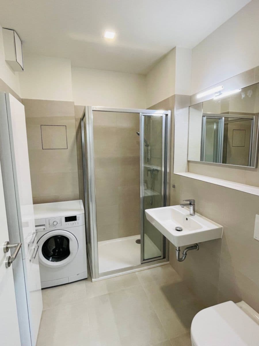 Pronájem bytu 1+kk 37 m², Kladno, Středočeský kraj Pronájem bytu 1+kk 37 m², Kladno, Středočeský kraj