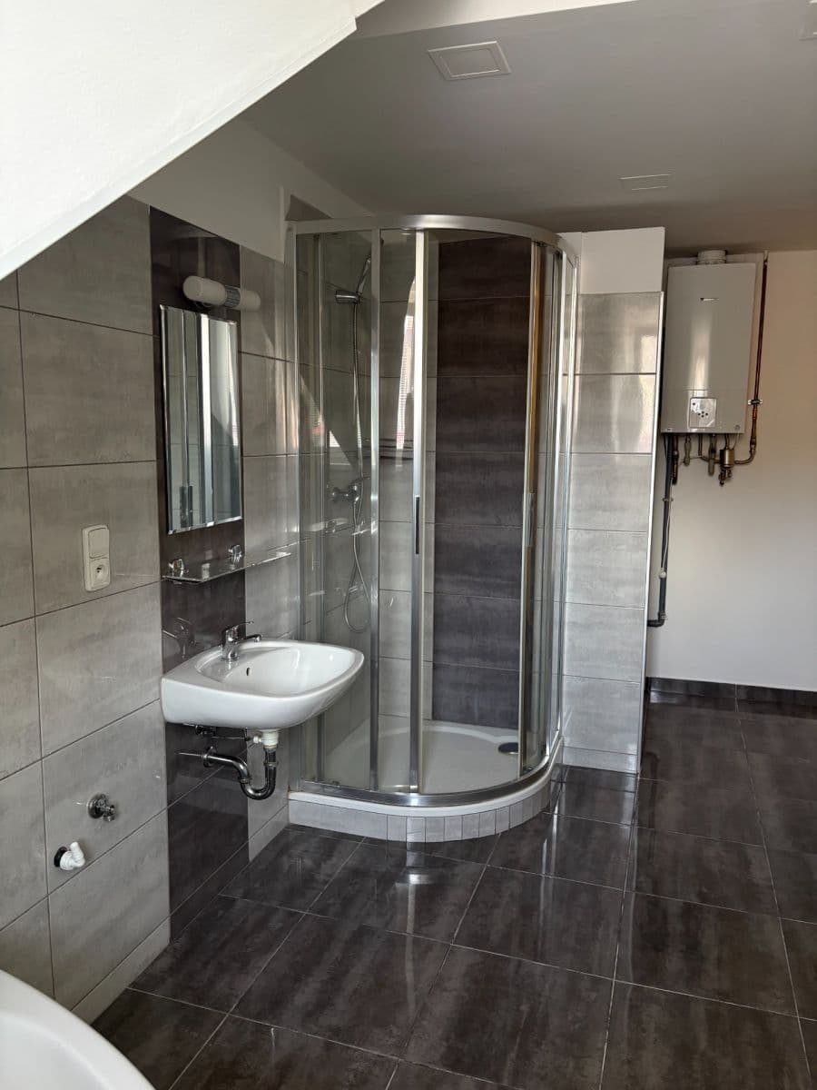 Pronájem bytu 2+1 60 m², Moskevská, Karlovy Vary, Karlovarský kraj Pronájem bytu 2+1 60 m², Moskevská, Karlovy Vary, Karlovarský kraj