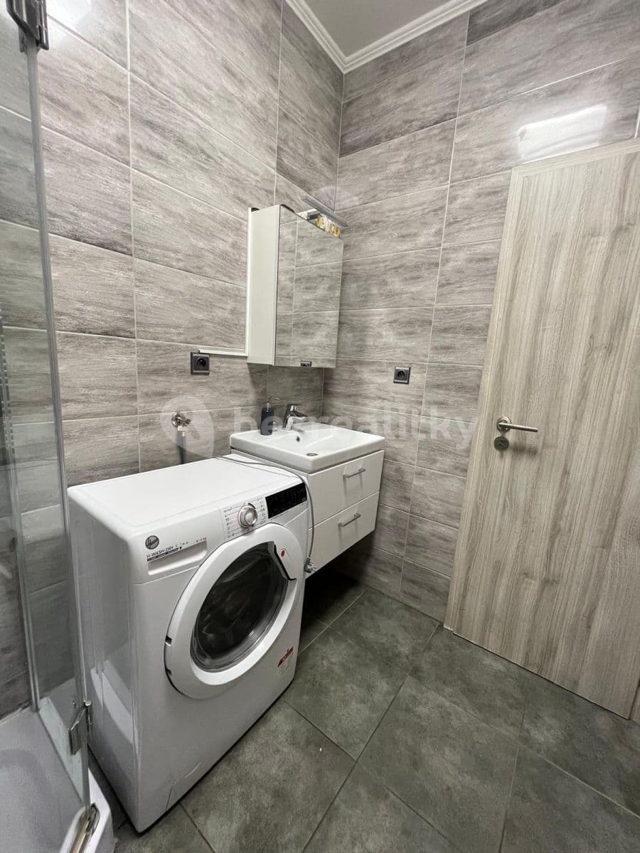 Pronájem bytu 2+kk 43 m², Lipnická, Praha, Praha Pronájem bytu 2+kk 43 m², Lipnická, Praha, Praha