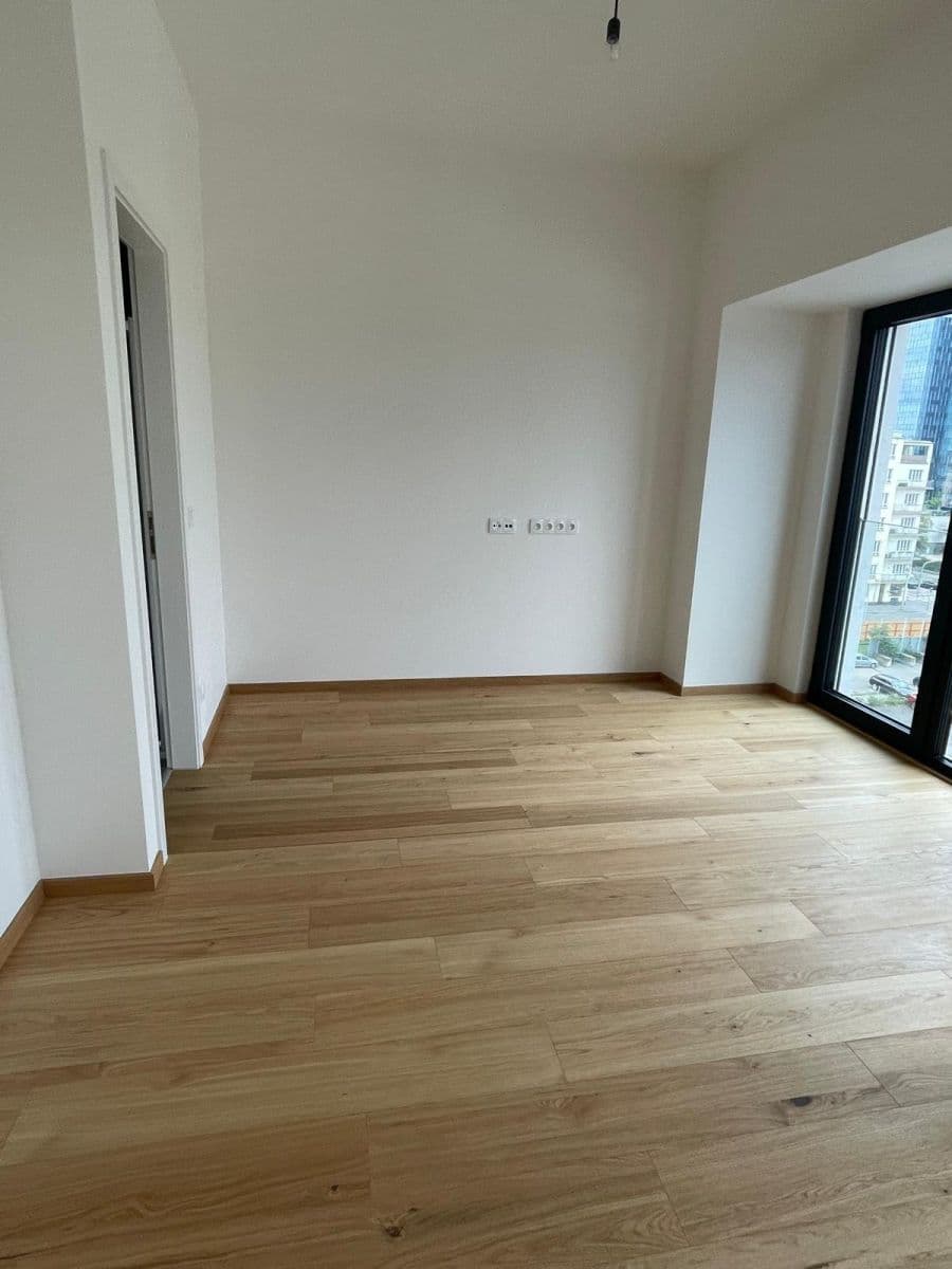 Pronájem bytu 1+kk 35 m², V Háji, Praha, Praha Pronájem bytu 1+kk 35 m², V Háji, Praha, Praha