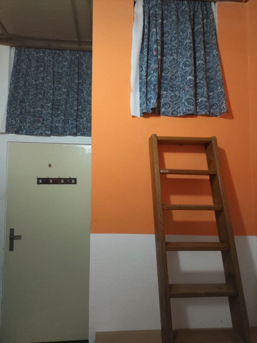 Pronájem bytu 1+kk 25 m², Husova, Pardubice, Pardubický kraj Pronájem bytu 1+kk 25 m², Husova, Pardubice, Pardubický kraj