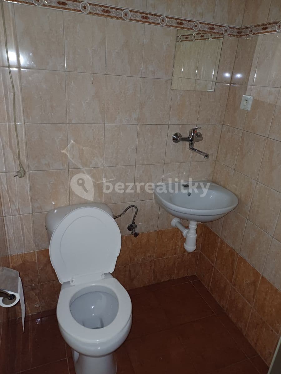 Pronájem bytu 1+1 35 m², Spojovací, Praha, Praha Pronájem bytu 1+1 35 m², Spojovací, Praha, Praha