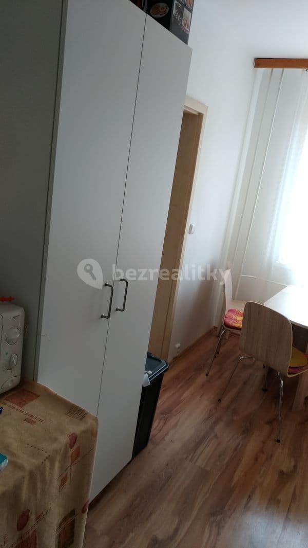 Pronájem bytu 3+1 74 m², Rodopská, Praha, Praha Pronájem bytu 3+1 74 m², Rodopská, Praha, Praha