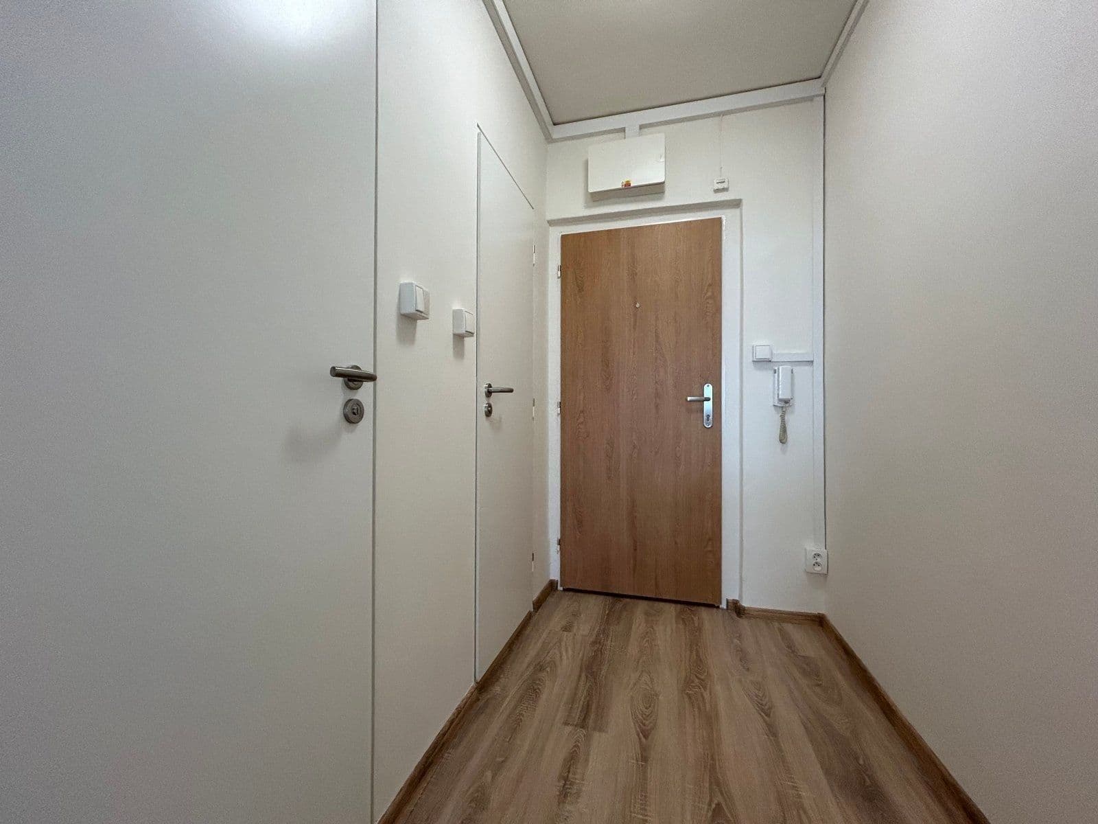 Pronájem bytu 1+kk 27 m², Okružní, Orlová, Moravskoslezský kraj Pronájem bytu 1+kk 27 m², Okružní, Orlová, Moravskoslezský kraj