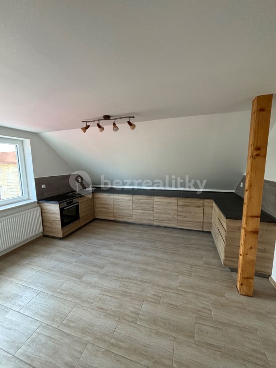 Pronájem bytu 3+1 130 m², Kollárova, Kladno, Středočeský kraj Pronájem bytu 3+1 130 m², Kollárova, Kladno, Středočeský kraj