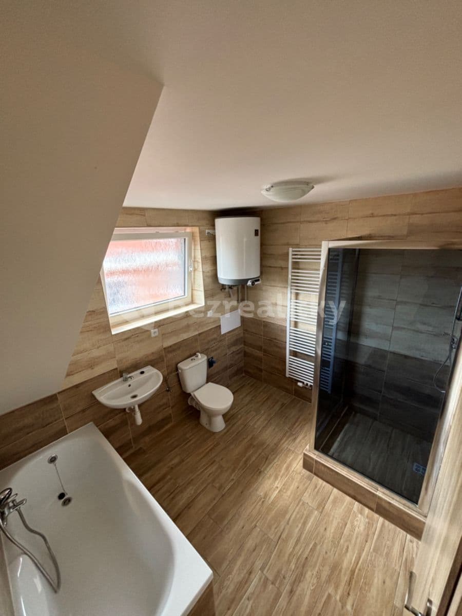Pronájem bytu 3+1 130 m², Kollárova, Kladno, Středočeský kraj Pronájem bytu 3+1 130 m², Kollárova, Kladno, Středočeský kraj