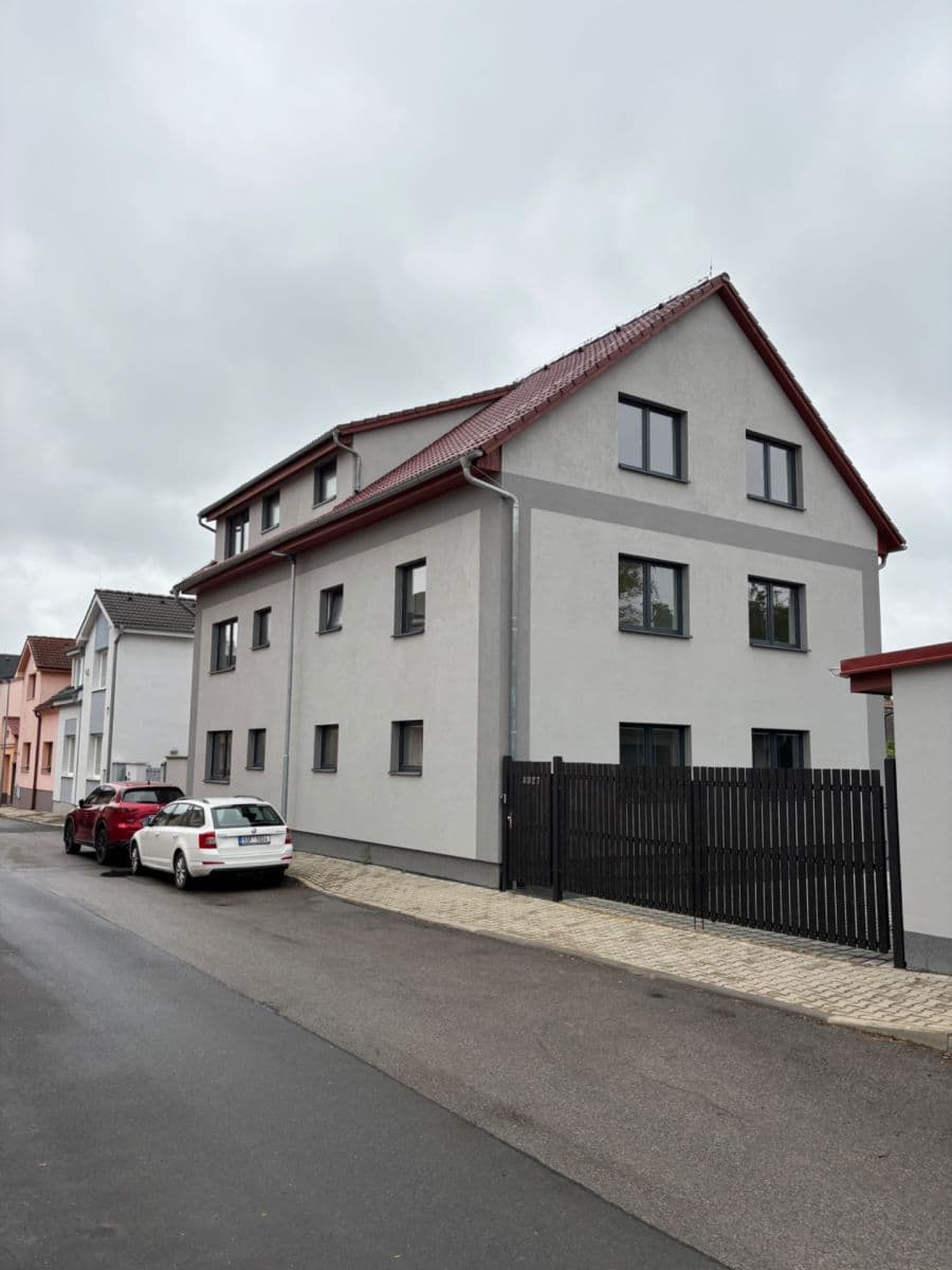 Pronájem bytu 3+1 130 m², Kollárova, Kladno, Středočeský kraj Pronájem bytu 3+1 130 m², Kollárova, Kladno, Středočeský kraj