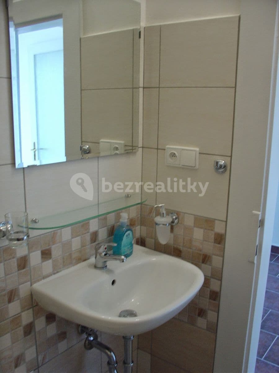 Pronájem bytu 2+1 65 m², Tachovská, Praha, Praha Pronájem bytu 2+1 65 m², Tachovská, Praha, Praha