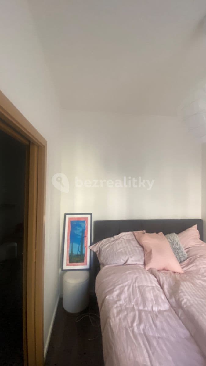 Pronájem bytu 2+kk 42 m², Kodaňská, Praha, Praha Pronájem bytu 2+kk 42 m², Kodaňská, Praha, Praha