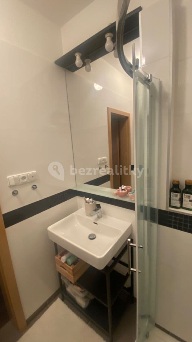 Pronájem bytu 2+kk 42 m², Kodaňská, Praha, Praha Pronájem bytu 2+kk 42 m², Kodaňská, Praha, Praha