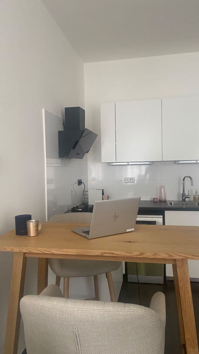 Pronájem bytu 2+kk 42 m², Kodaňská, Praha, Praha Pronájem bytu 2+kk 42 m², Kodaňská, Praha, Praha