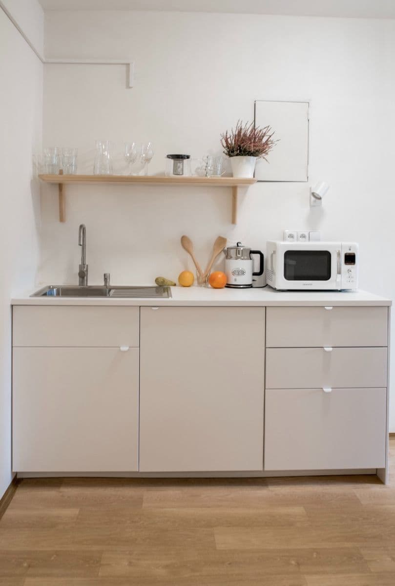 Pronájem bytu 15 m², Králova, Brno, Jihomoravský kraj Pronájem bytu 15 m², Králova, Brno, Jihomoravský kraj