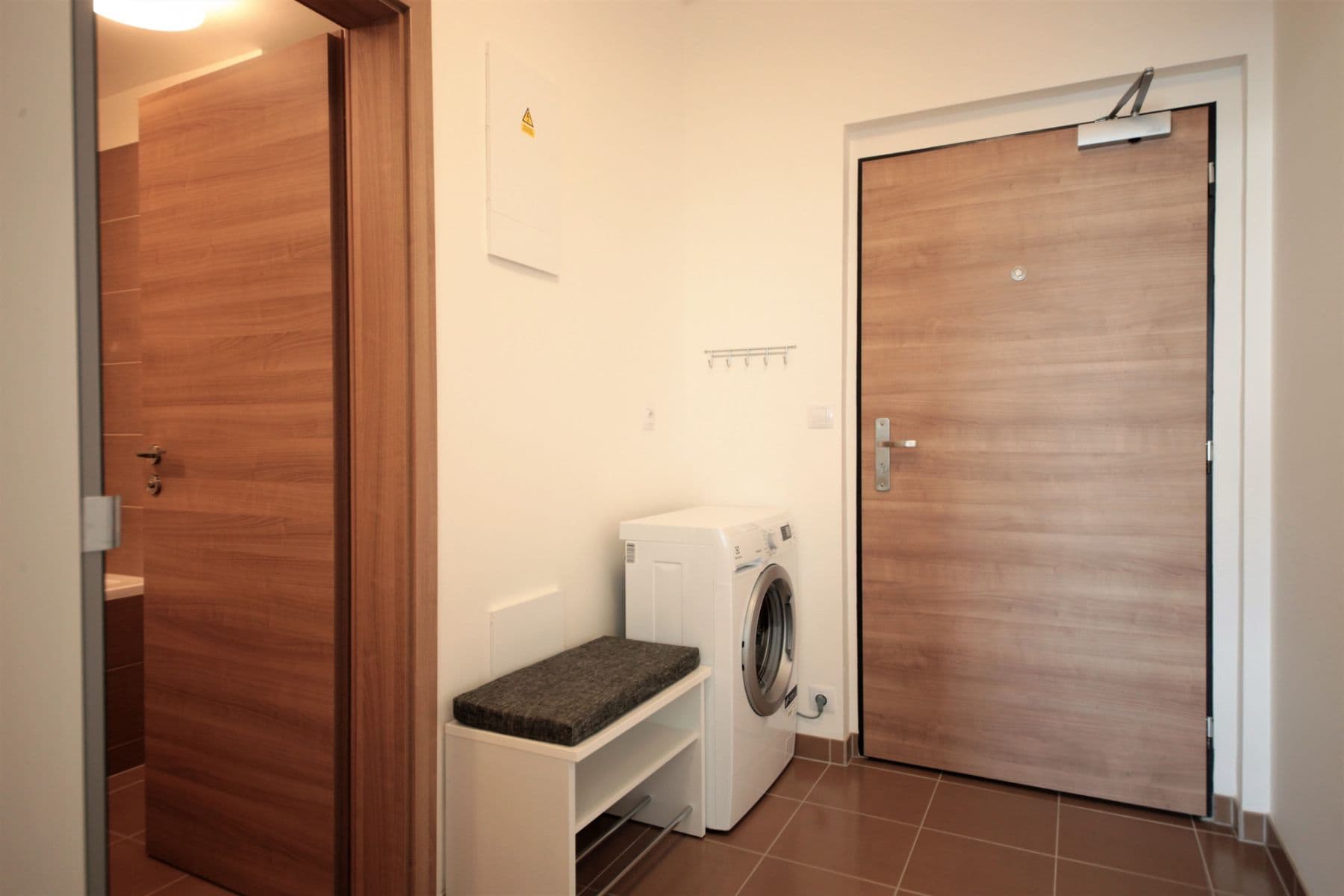 Pronájem bytu 35 m², Modrého, Praha, Praha Pronájem bytu 35 m², Modrého, Praha, Praha