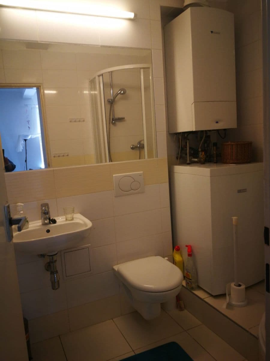 Pronájem bytu 48 m², Na Kuthence, Praha, Praha Pronájem bytu 48 m², Na Kuthence, Praha, Praha