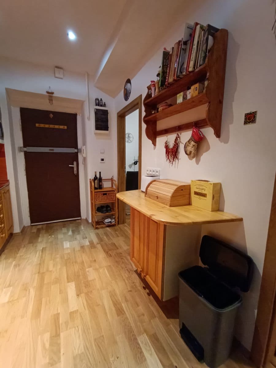 Pronájem bytu 55 m², Ostrovského, Praha, Praha Pronájem bytu 55 m², Ostrovského, Praha, Praha