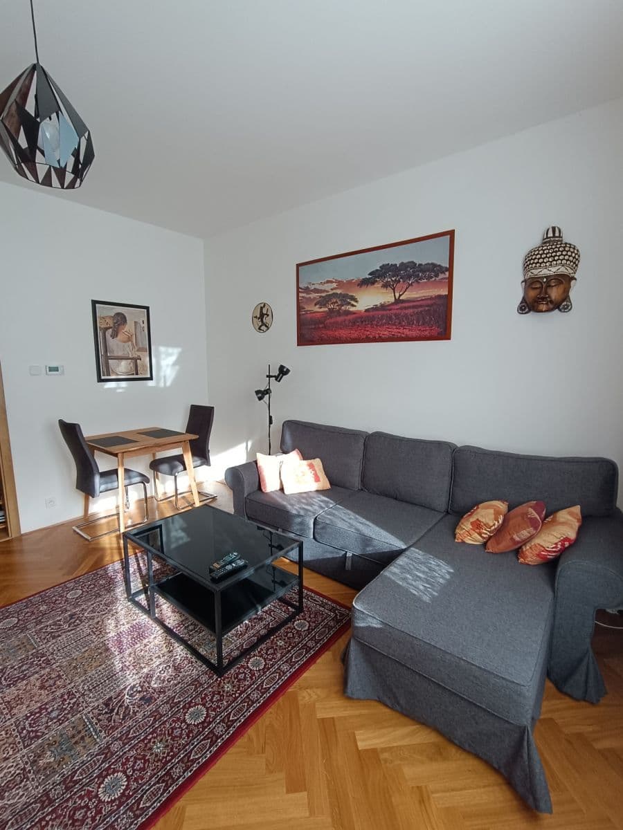 Pronájem bytu 55 m², Ostrovského, Praha, Praha Pronájem bytu 55 m², Ostrovského, Praha, Praha