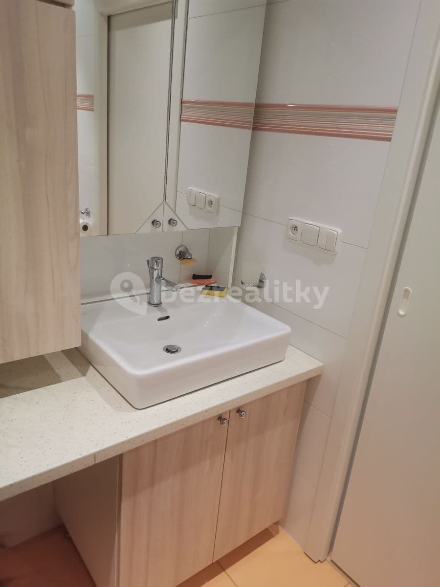 Pronájem bytu 2+kk 45 m², Bouřilova, Praha, Praha Pronájem bytu 2+kk 45 m², Bouřilova, Praha, Praha