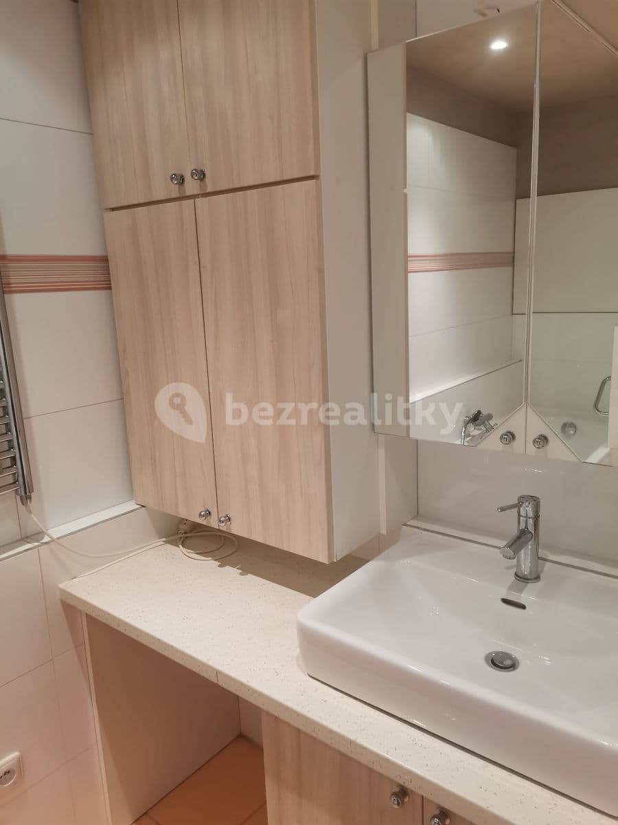 Pronájem bytu 2+kk 45 m², Bouřilova, Praha, Praha Pronájem bytu 2+kk 45 m², Bouřilova, Praha, Praha