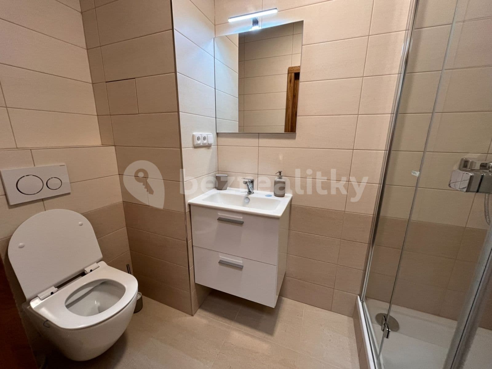 Pronájem bytu 3+1 65 m², Na Stezce, Praha, Praha Pronájem bytu 3+1 65 m², Na Stezce, Praha, Praha