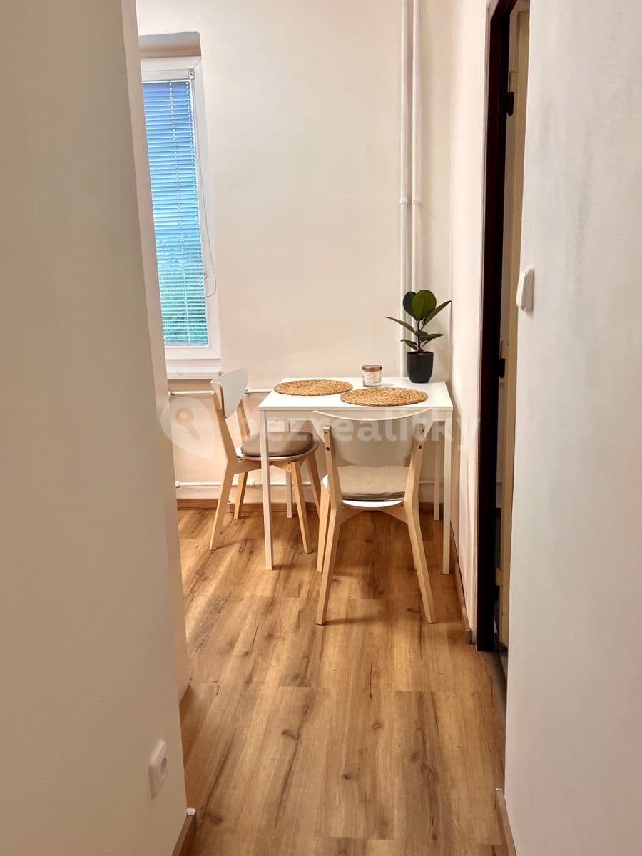 Pronájem bytu 3+1 65 m², Na Stezce, Praha, Praha Pronájem bytu 3+1 65 m², Na Stezce, Praha, Praha