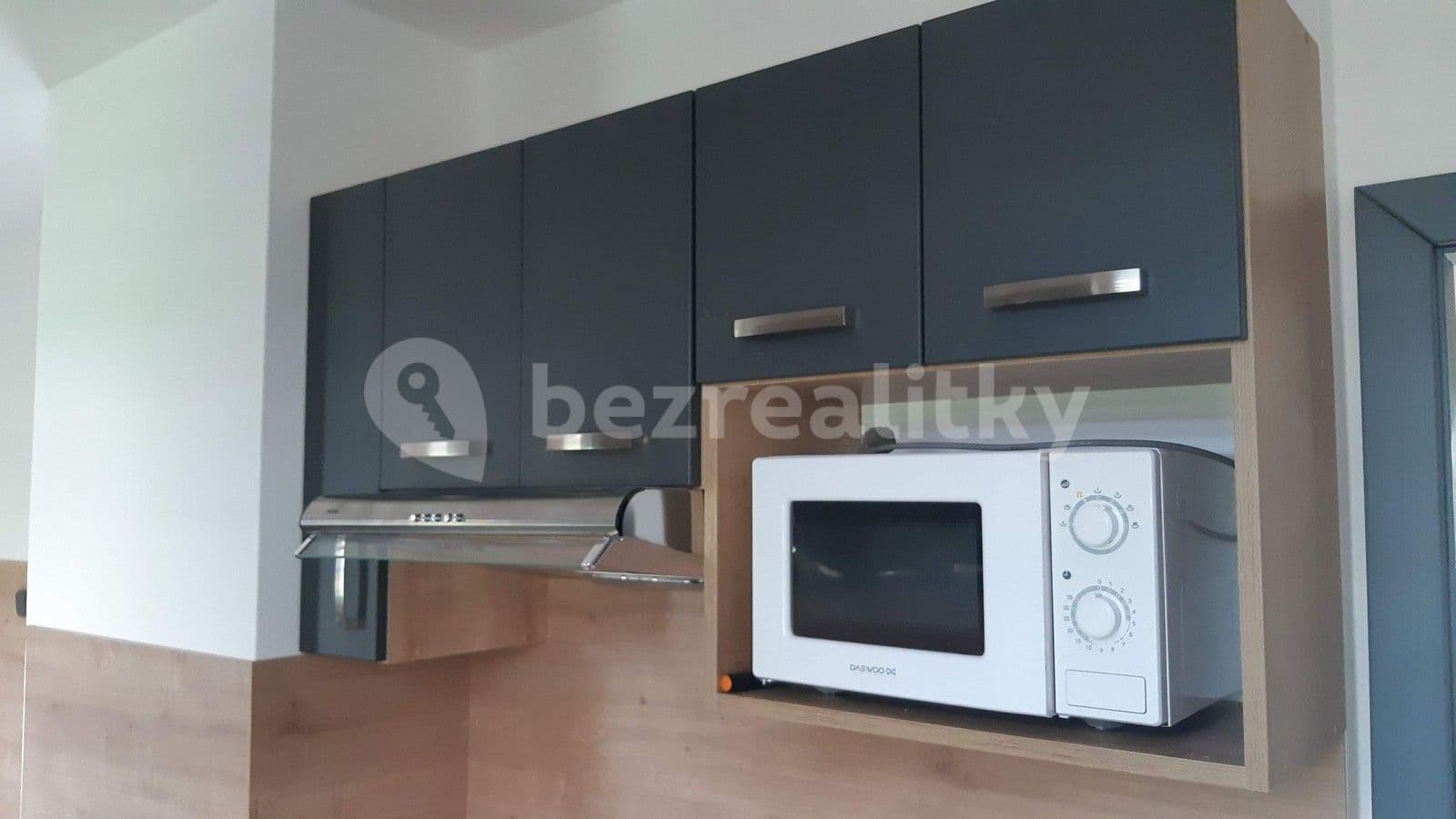 Pronájem domu 66 m², pozemek 620 m², Suchdol, Středočeský kraj Pronájem domu 66 m², pozemek 620 m², Suchdol, Středočeský kraj