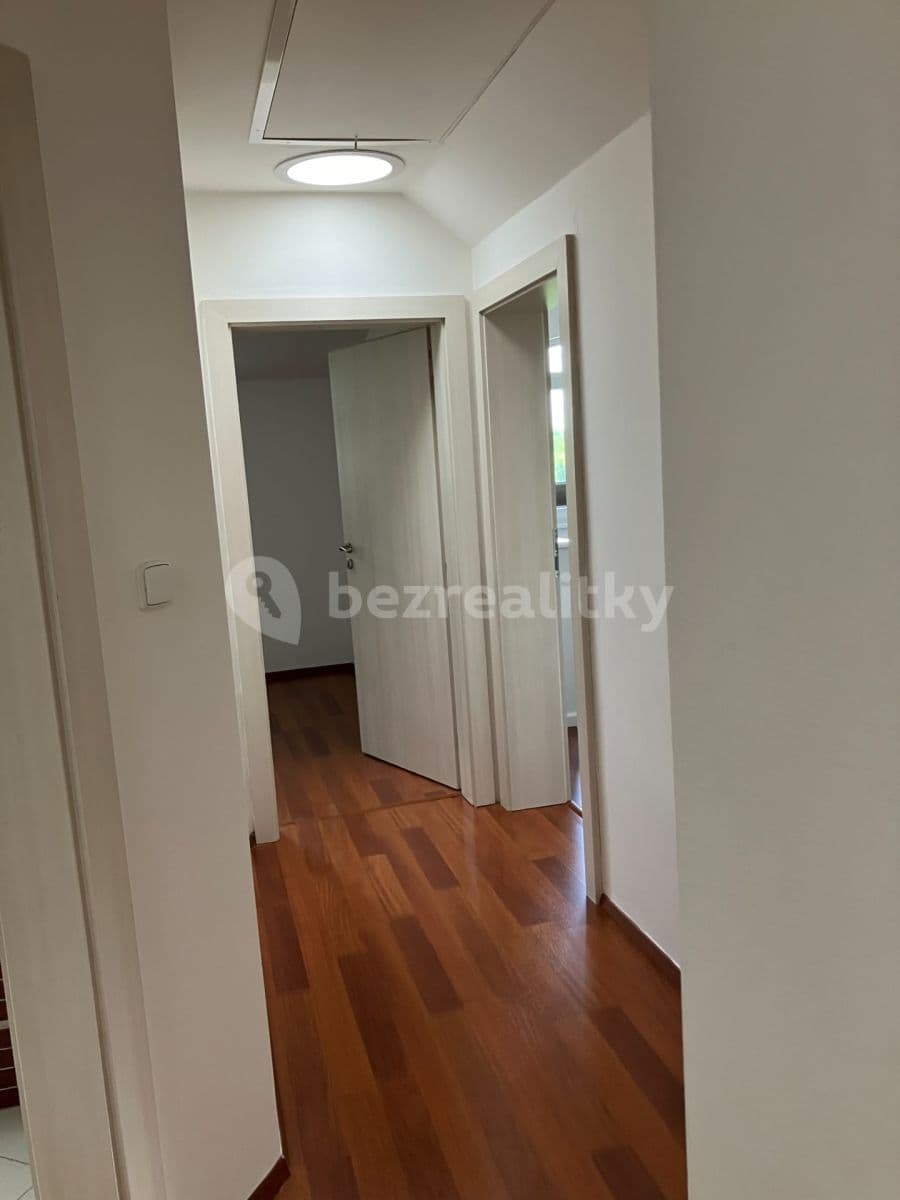 Pronájem domu 286 m², pozemek 447 m², Habrová, Horoměřice, Středočeský kraj Pronájem domu 286 m², pozemek 447 m², Habrová, Horoměřice, Středočeský kraj