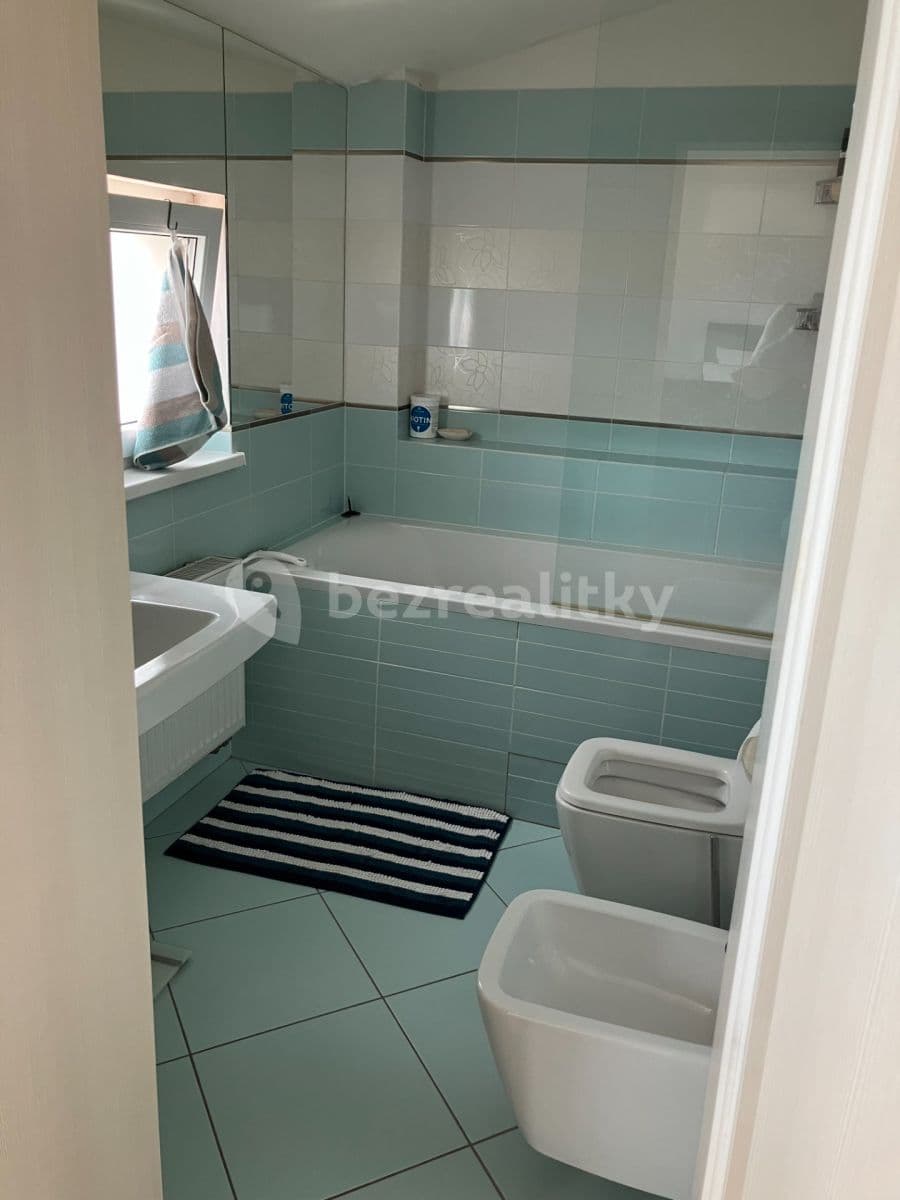 Pronájem domu 286 m², pozemek 447 m², Habrová, Horoměřice, Středočeský kraj Pronájem domu 286 m², pozemek 447 m², Habrová, Horoměřice, Středočeský kraj