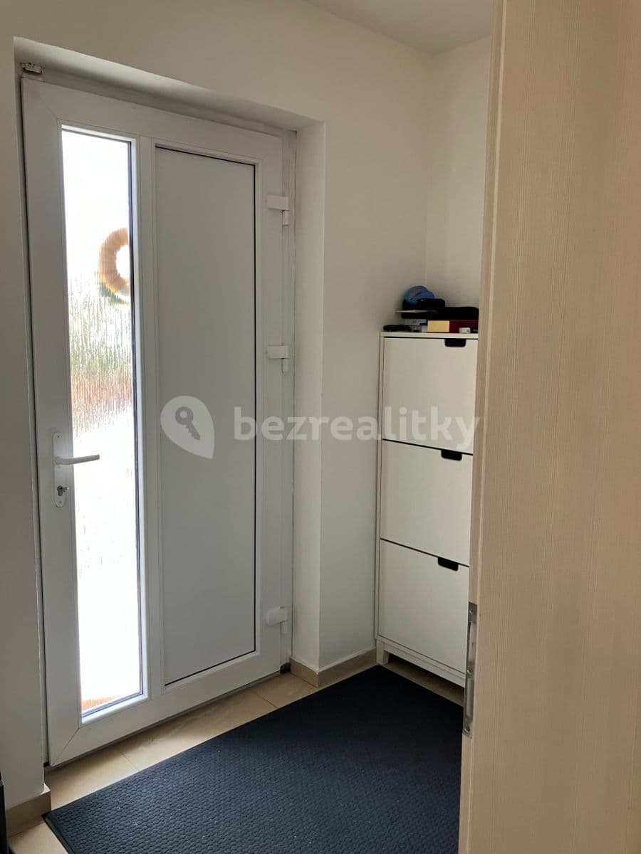 Pronájem domu 286 m², pozemek 447 m², Habrová, Horoměřice, Středočeský kraj Pronájem domu 286 m², pozemek 447 m², Habrová, Horoměřice, Středočeský kraj