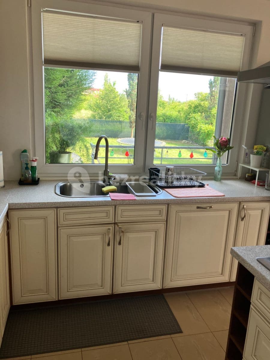 Pronájem domu 286 m², pozemek 447 m², Habrová, Horoměřice, Středočeský kraj Pronájem domu 286 m², pozemek 447 m², Habrová, Horoměřice, Středočeský kraj