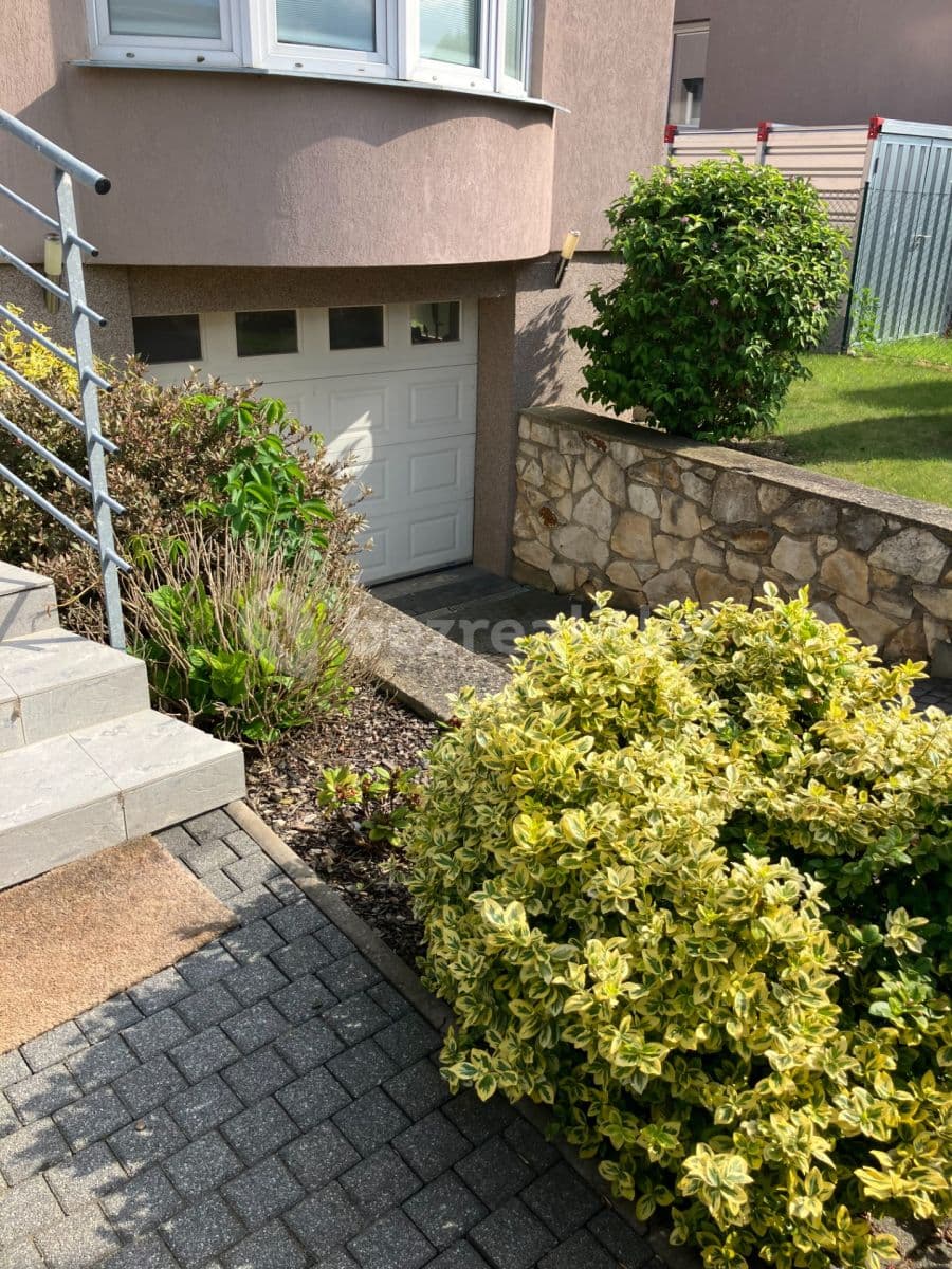 Pronájem domu 286 m², pozemek 447 m², Habrová, Horoměřice, Středočeský kraj Pronájem domu 286 m², pozemek 447 m², Habrová, Horoměřice, Středočeský kraj