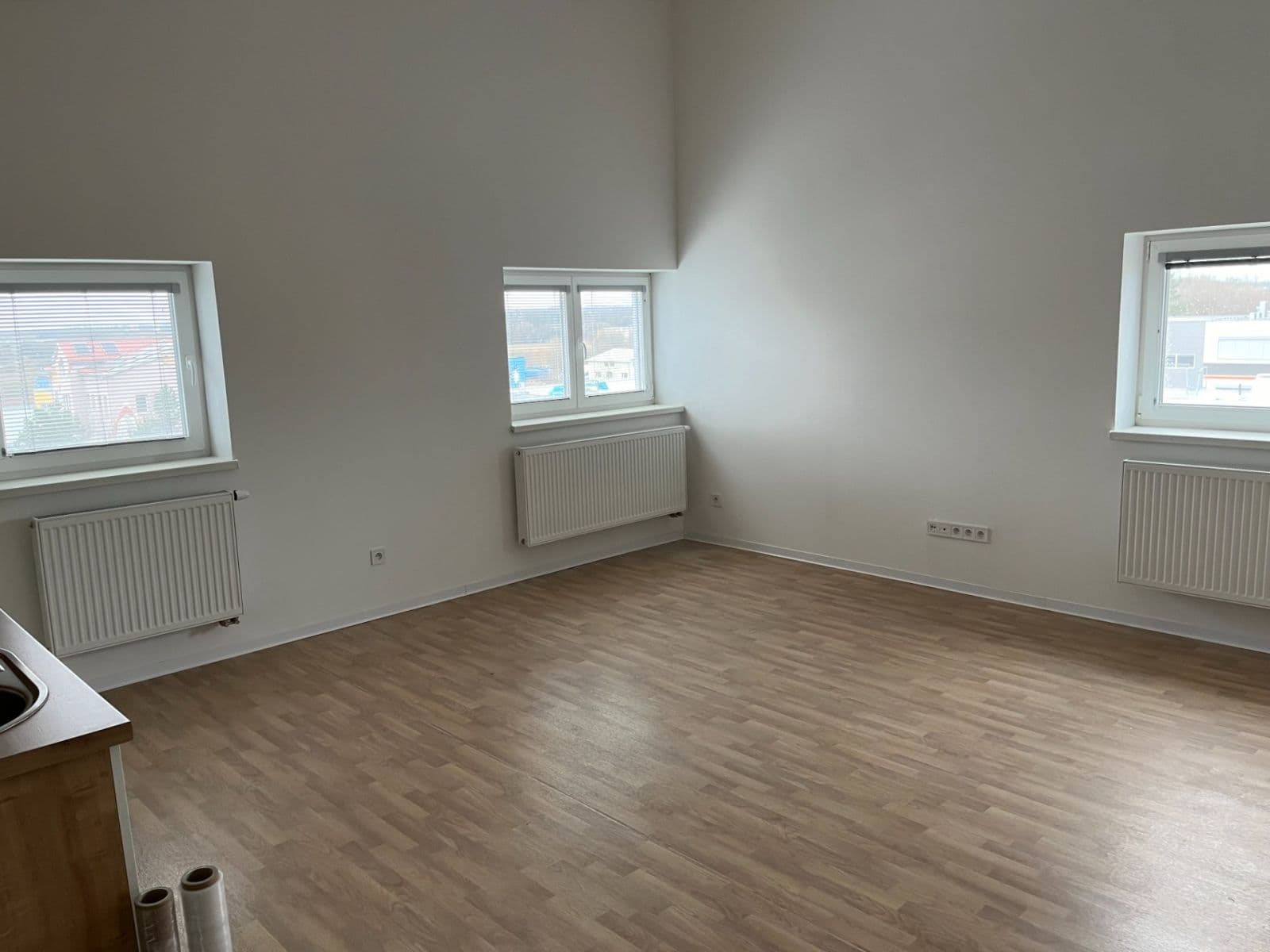 Pronájem bytu 1+kk 45 m², U Uhříněveské obory, Praha, Praha Pronájem bytu 1+kk 45 m², U Uhříněveské obory, Praha, Praha