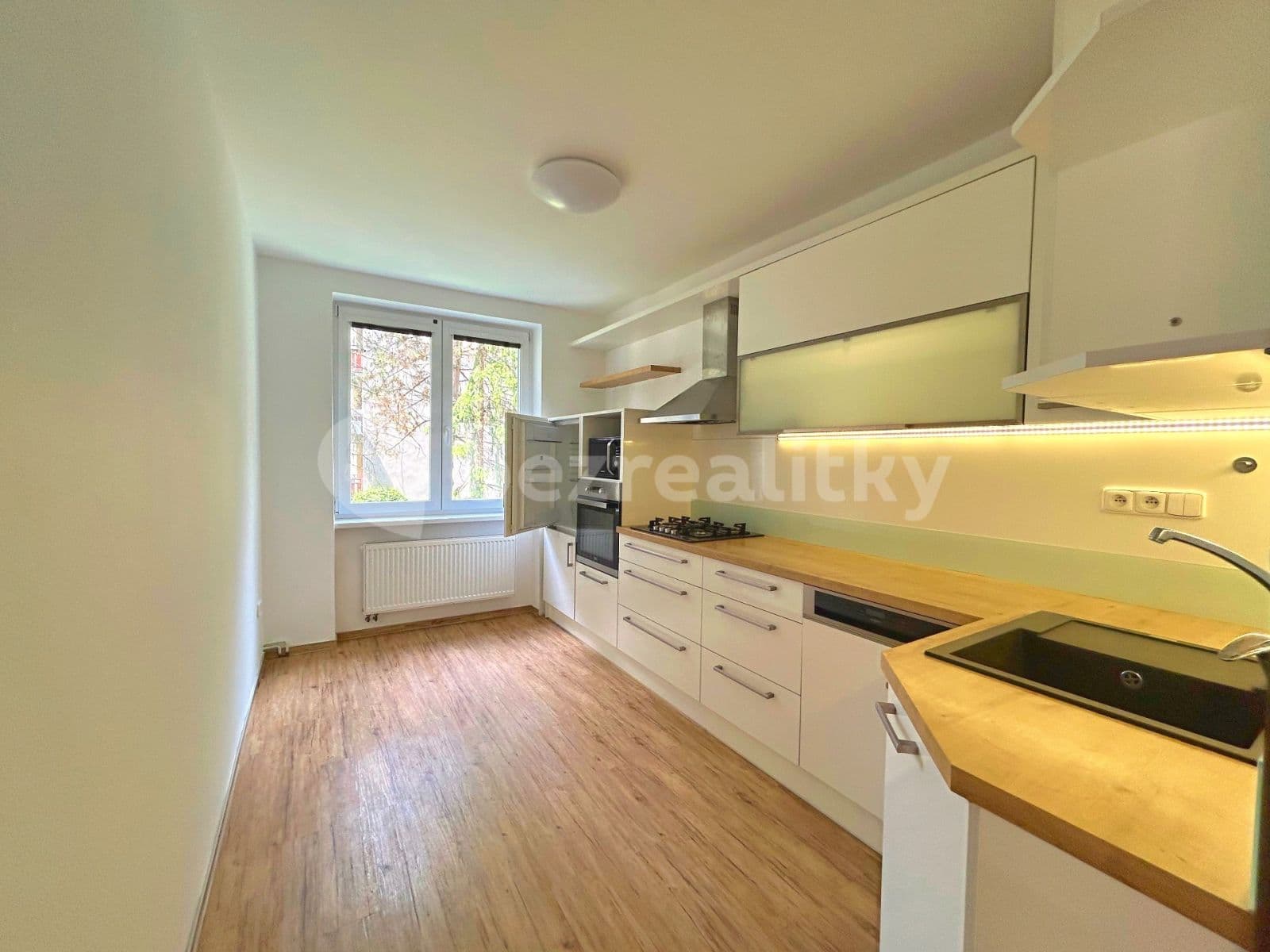 Pronájem bytu 2+1 59 m², Slatinka, Brno, Jihomoravský kraj Pronájem bytu 2+1 59 m², Slatinka, Brno, Jihomoravský kraj