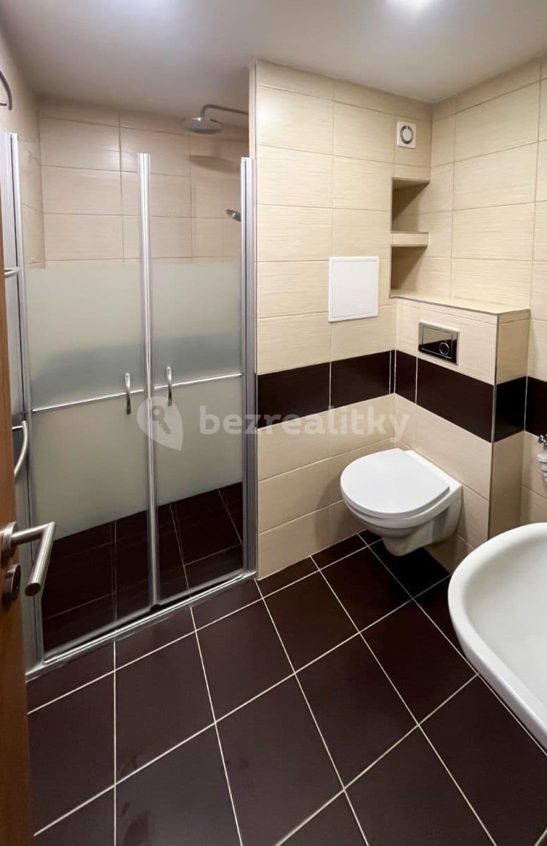 Pronájem bytu 1+1 44 m², Konečná, Karlovy Vary, Karlovarský kraj Pronájem bytu 1+1 44 m², Konečná, Karlovy Vary, Karlovarský kraj