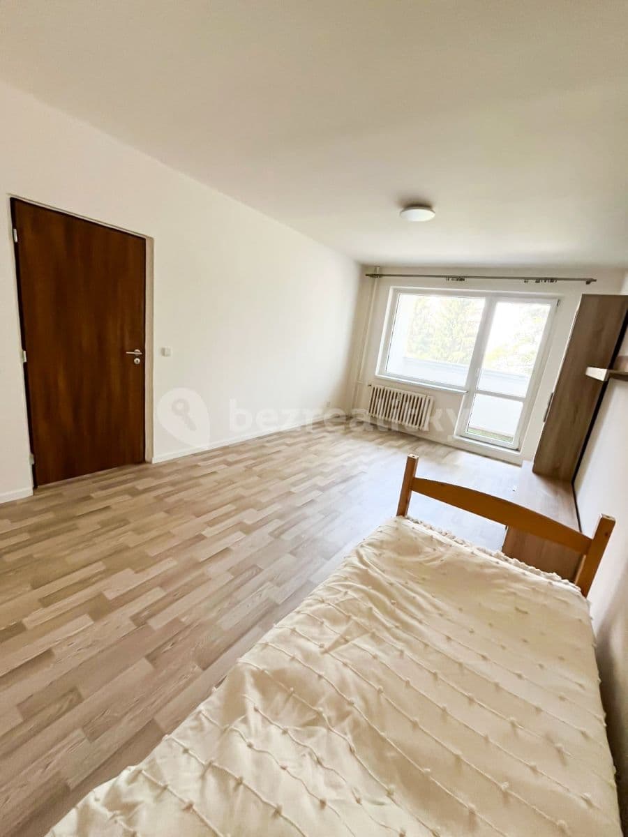 Pronájem bytu 1+1 44 m², Konečná, Karlovy Vary, Karlovarský kraj Pronájem bytu 1+1 44 m², Konečná, Karlovy Vary, Karlovarský kraj
