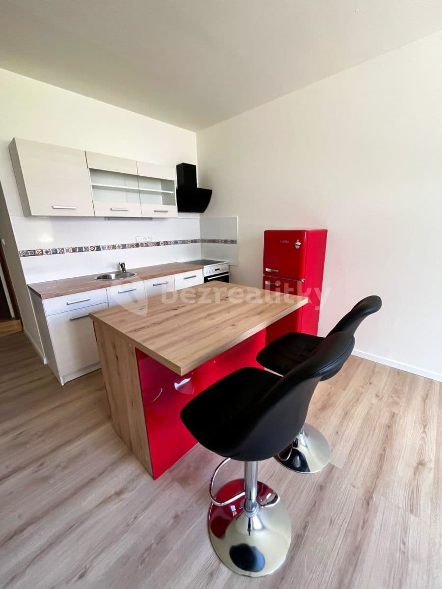 Pronájem bytu 1+1 44 m², Konečná, Karlovy Vary, Karlovarský kraj Pronájem bytu 1+1 44 m², Konečná, Karlovy Vary, Karlovarský kraj