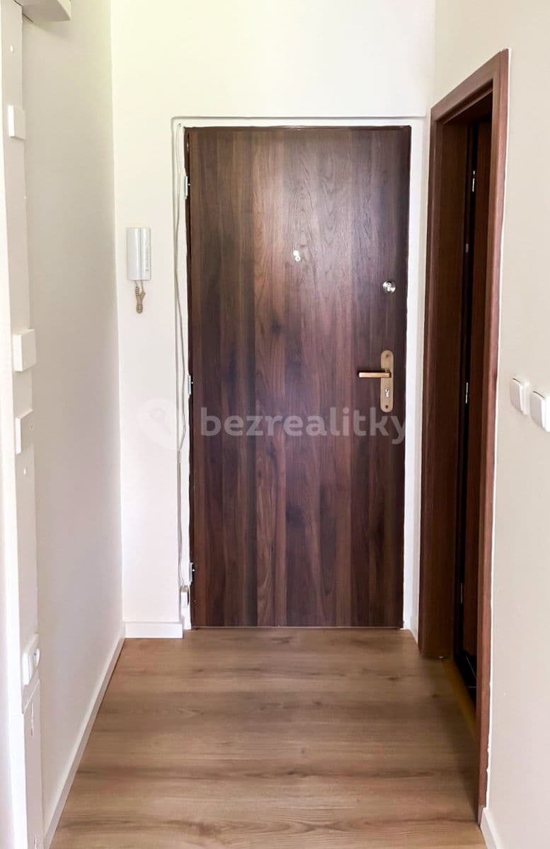 Pronájem bytu 1+1 44 m², Konečná, Karlovy Vary, Karlovarský kraj Pronájem bytu 1+1 44 m², Konečná, Karlovy Vary, Karlovarský kraj