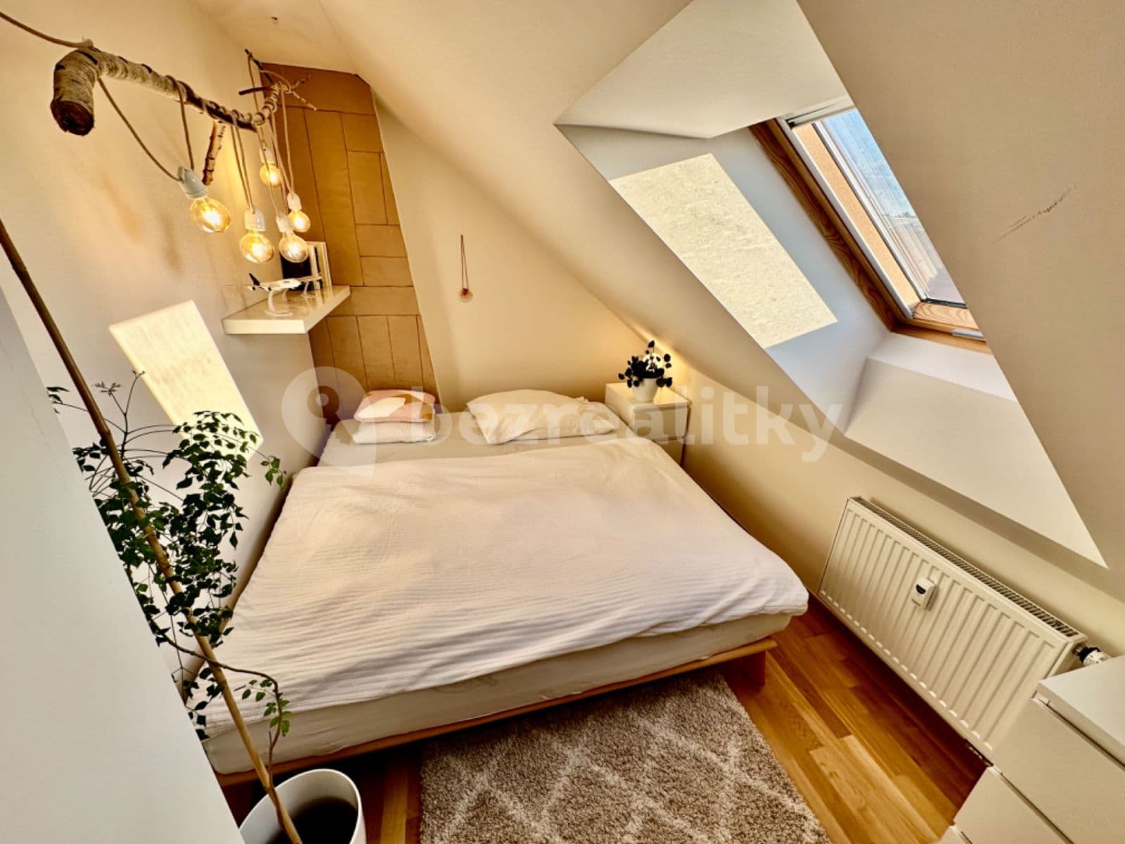 Pronájem bytu 2+kk 48 m², U Křížku, Praha, Praha Pronájem bytu 2+kk 48 m², U Křížku, Praha, Praha