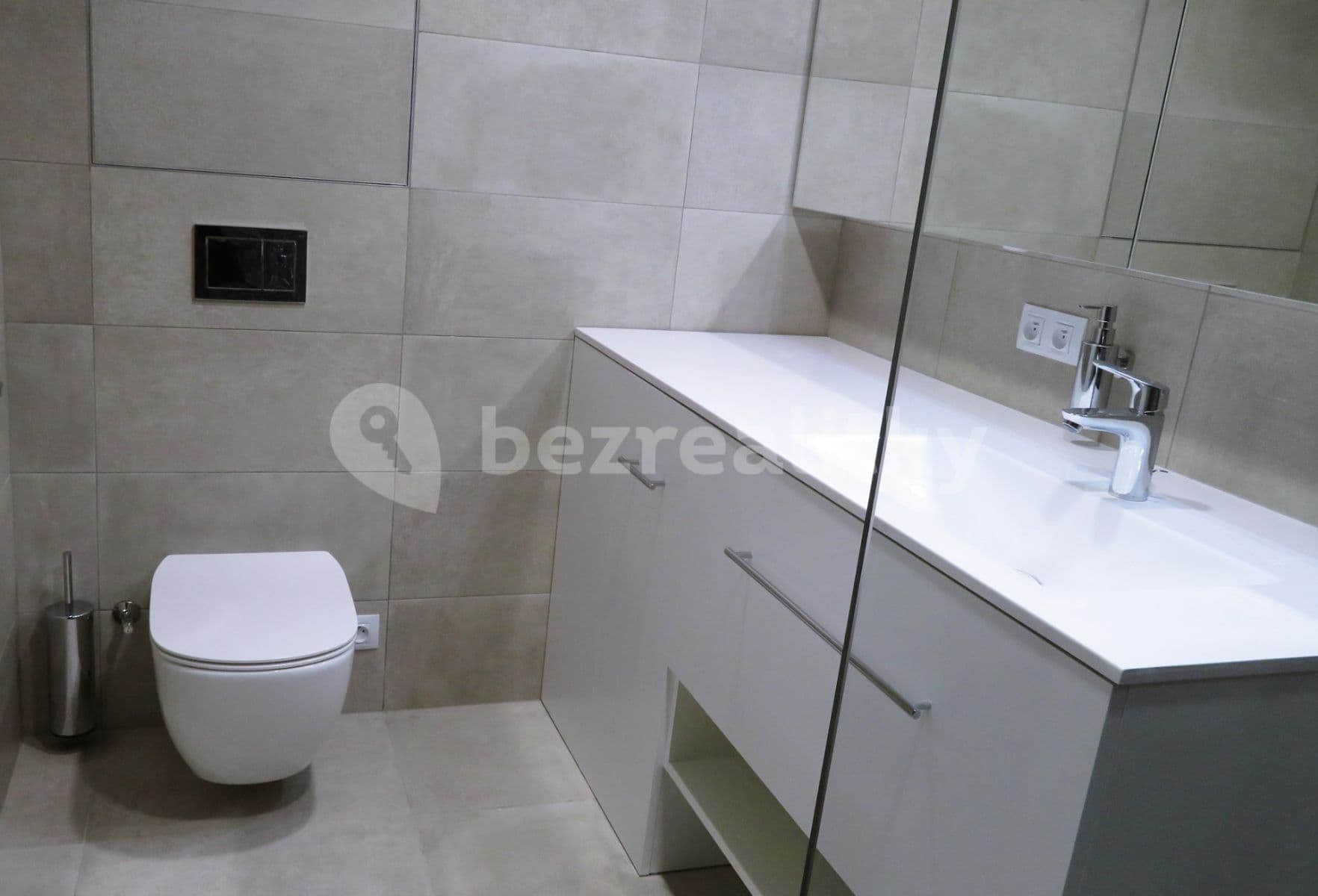 Pronájem bytu 1+kk 29 m², Mukařovského, Praha, Praha Pronájem bytu 1+kk 29 m², Mukařovského, Praha, Praha