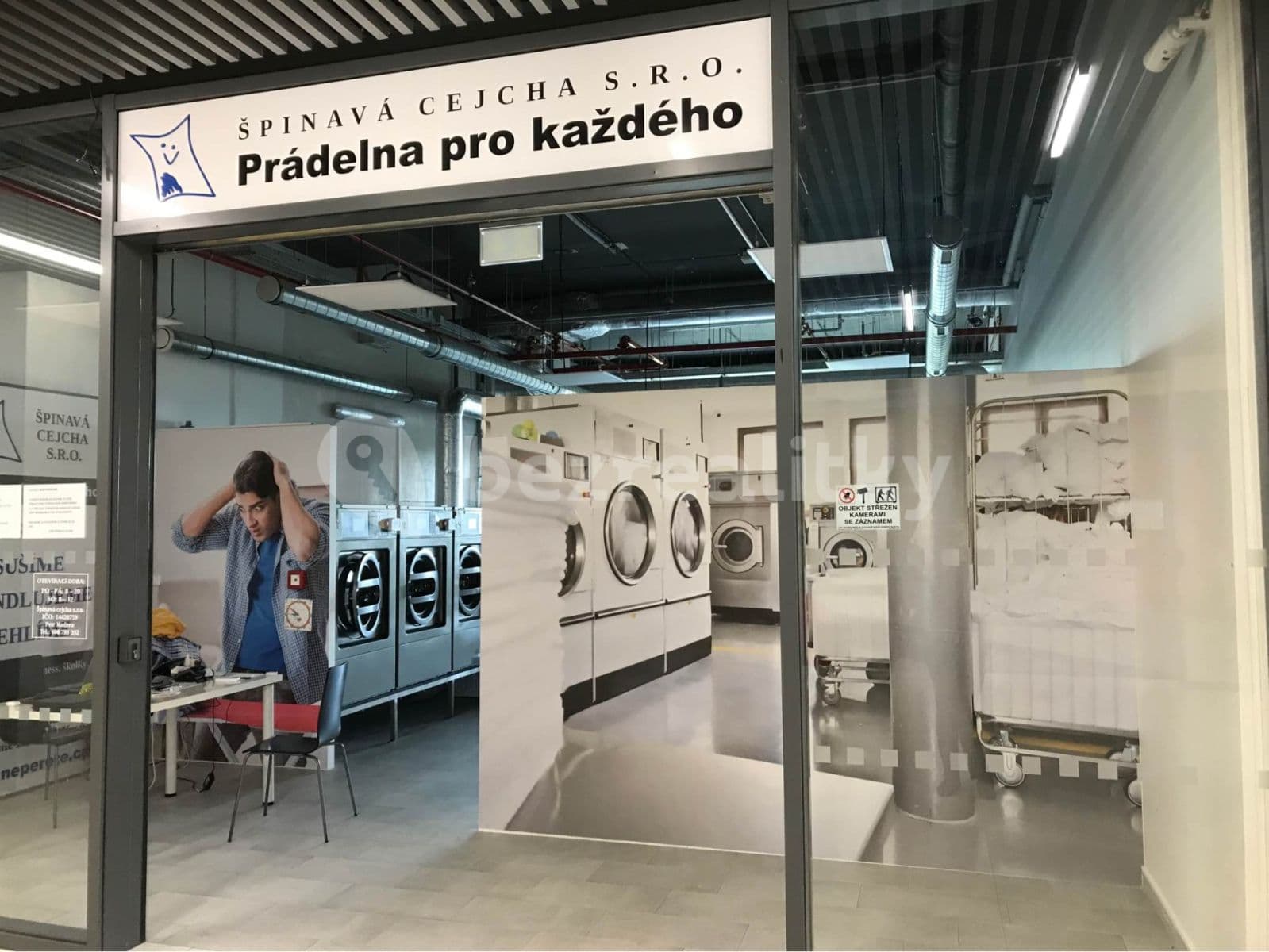 Pronájem bytu 1+kk 29 m², Mukařovského, Praha, Praha Pronájem bytu 1+kk 29 m², Mukařovského, Praha, Praha