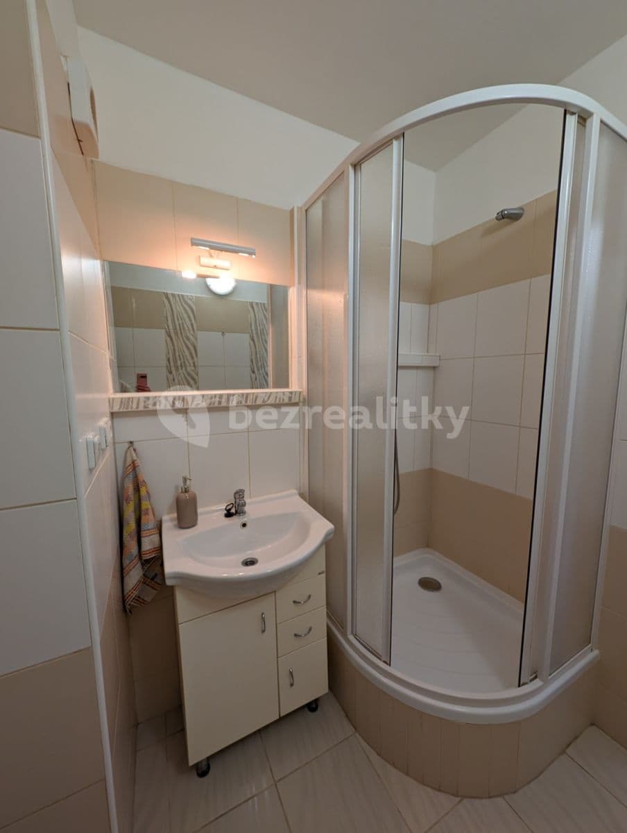 Pronájem bytu Garsoniéra 35 m², Mařatkova, Praha, Praha Pronájem bytu Garsoniéra 35 m², Mařatkova, Praha, Praha