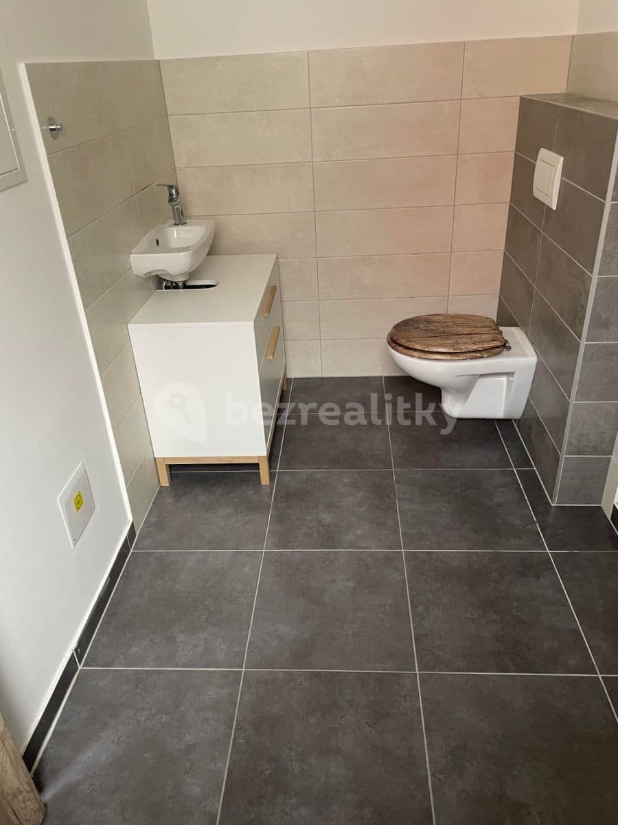 Pronájem domu 97 m², pozemek 130 m², Tři Vršky, Králův Dvůr, Středočeský kraj Pronájem domu 97 m², pozemek 130 m², Tři Vršky, Králův Dvůr, Středočeský kraj