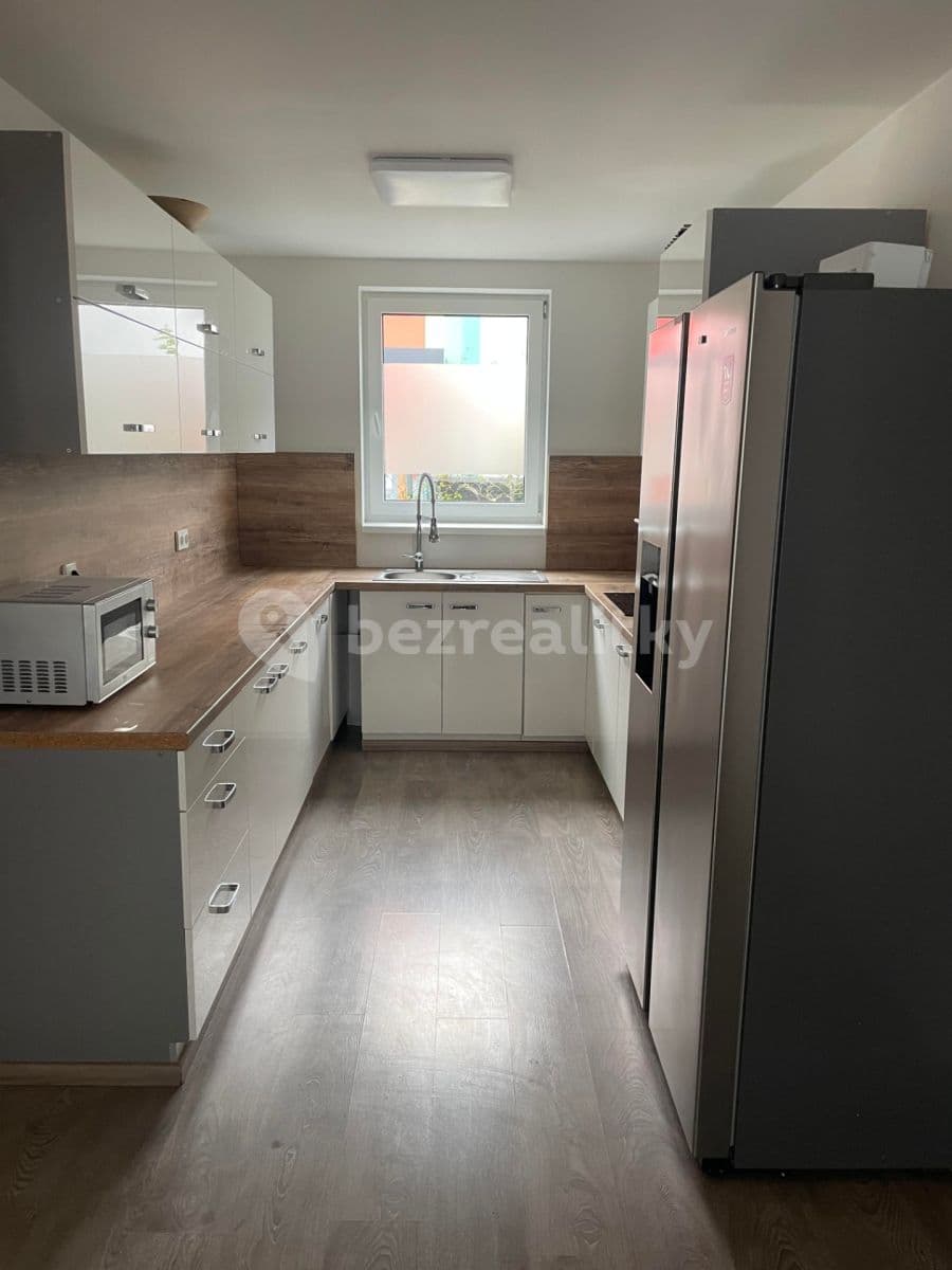 Pronájem domu 97 m², pozemek 130 m², Tři Vršky, Králův Dvůr, Středočeský kraj Pronájem domu 97 m², pozemek 130 m², Tři Vršky, Králův Dvůr, Středočeský kraj