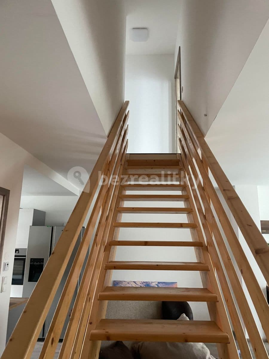 Pronájem domu 97 m², pozemek 130 m², Tři Vršky, Králův Dvůr, Středočeský kraj Pronájem domu 97 m², pozemek 130 m², Tři Vršky, Králův Dvůr, Středočeský kraj