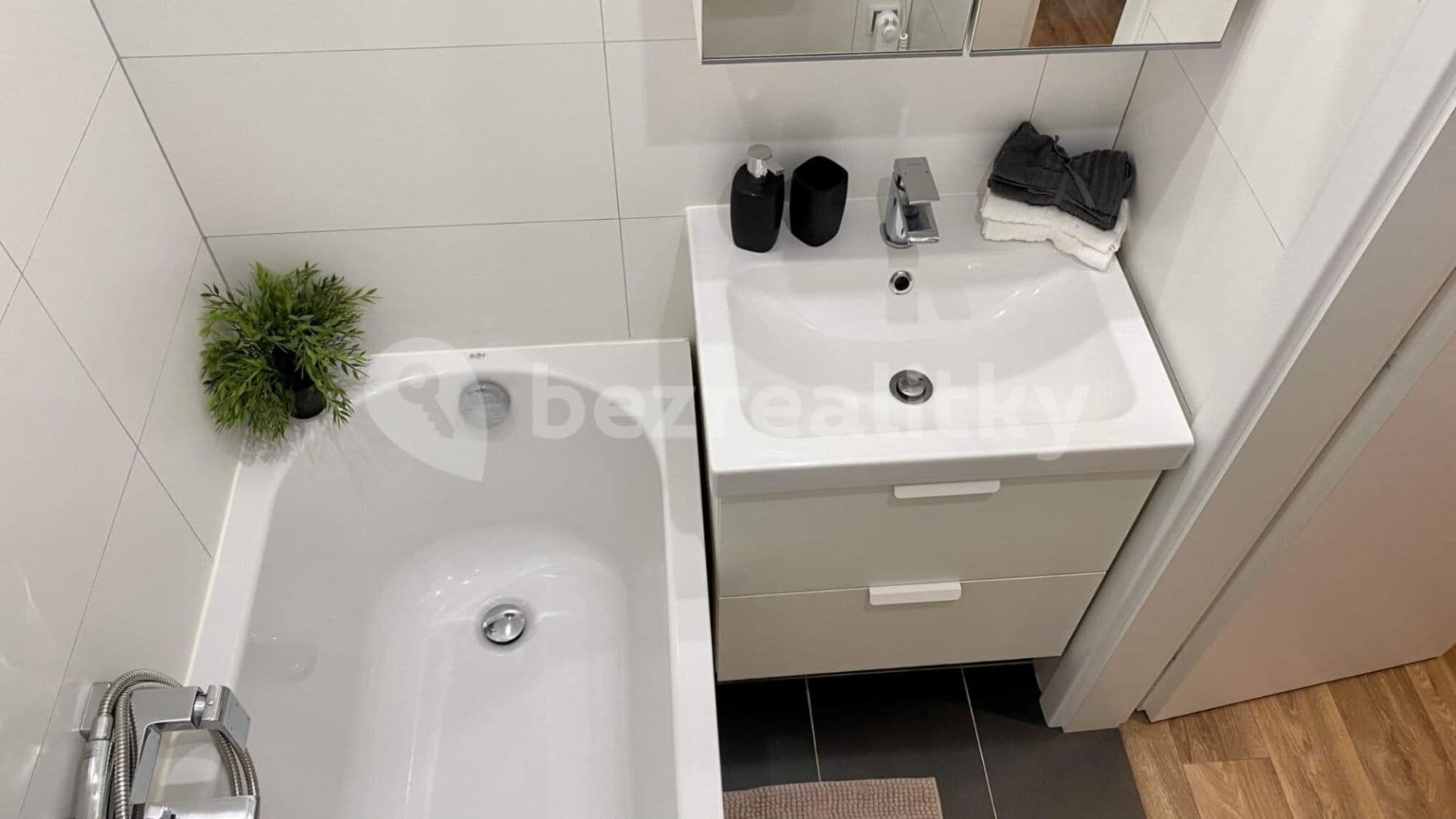 Pronájem bytu 2+kk 66 m², Na Královkách, Kuřim, Jihomoravský kraj Pronájem bytu 2+kk 66 m², Na Královkách, Kuřim, Jihomoravský kraj