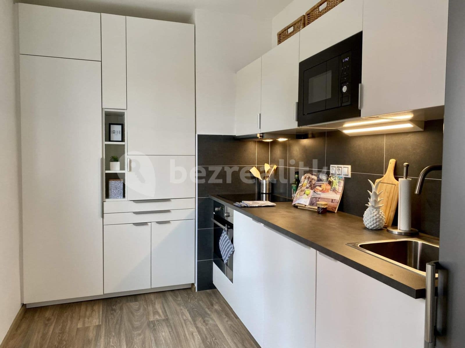 Pronájem bytu 2+kk 66 m², Na Královkách, Kuřim, Jihomoravský kraj Pronájem bytu 2+kk 66 m², Na Královkách, Kuřim, Jihomoravský kraj