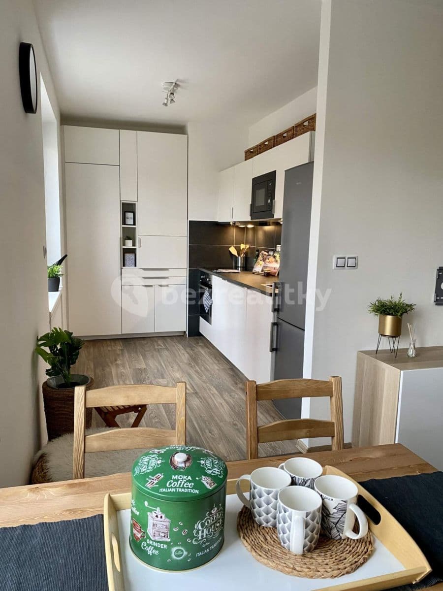 Pronájem bytu 2+kk 66 m², Na Královkách, Kuřim, Jihomoravský kraj Pronájem bytu 2+kk 66 m², Na Královkách, Kuřim, Jihomoravský kraj