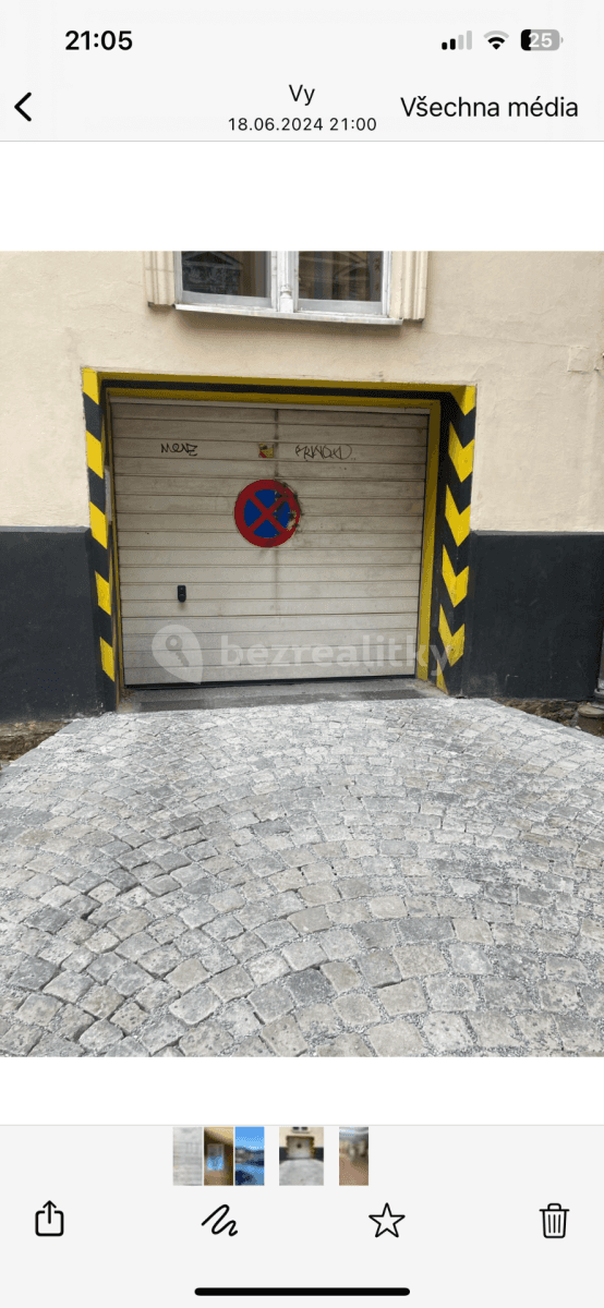 Pronájem garáže 20 m², Perunova, Praha, Praha Pronájem garáže 20 m², Perunova, Praha, Praha