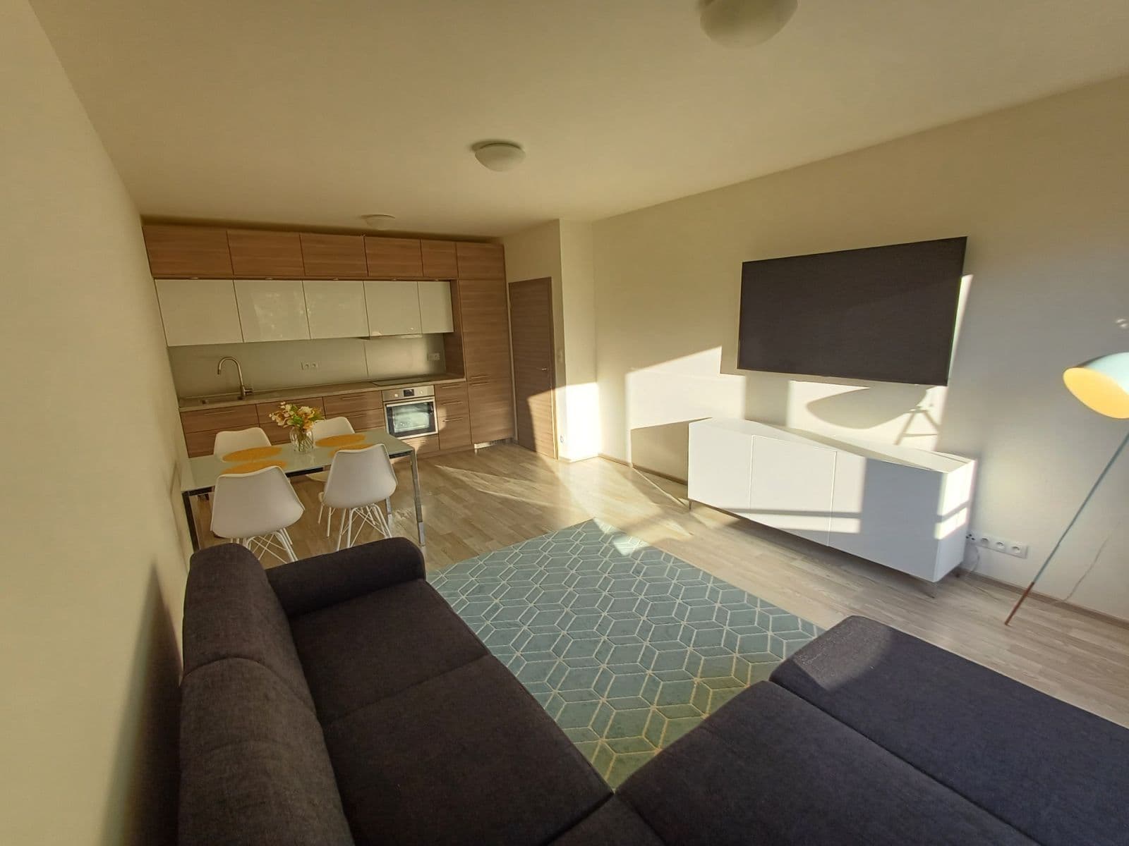 Pronájem bytu 2+kk 63 m², V Háji, Praha, Praha Pronájem bytu 2+kk 63 m², V Háji, Praha, Praha