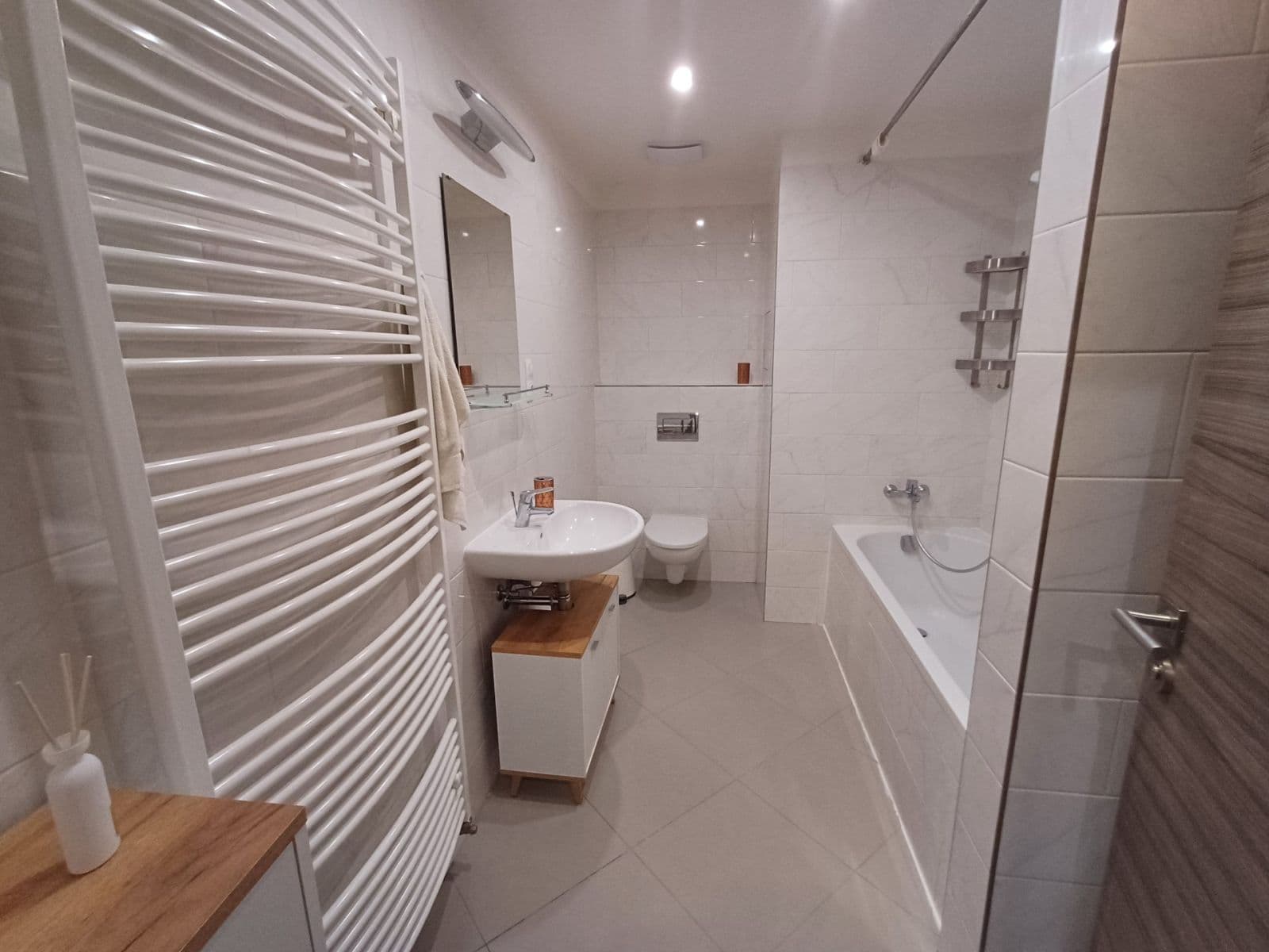 Pronájem bytu 2+kk 63 m², V Háji, Praha, Praha Pronájem bytu 2+kk 63 m², V Háji, Praha, Praha